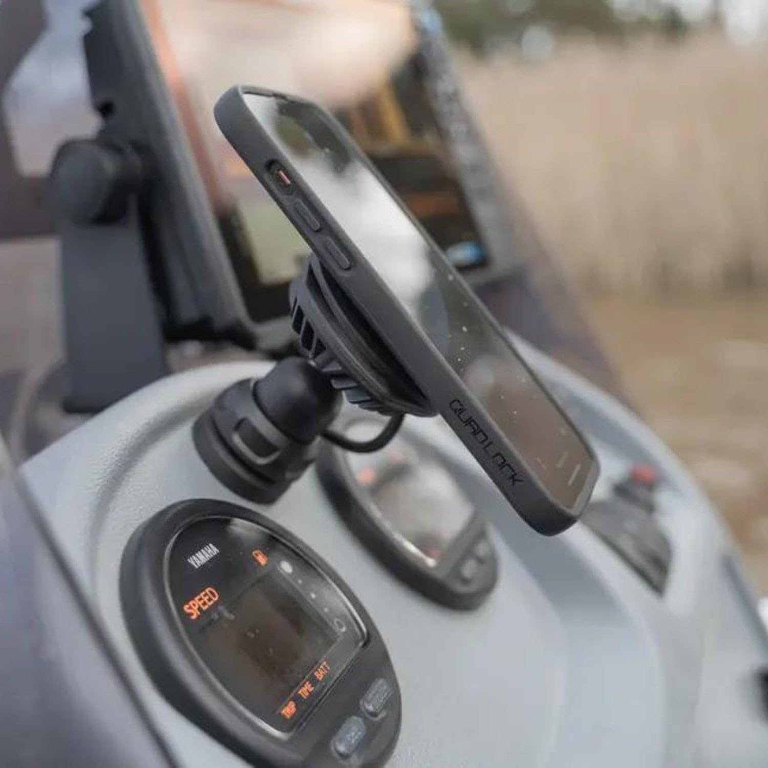 Amazon.co.jp: マリン/バイク用 防水 ワイヤレス充電ヘッド クアッド