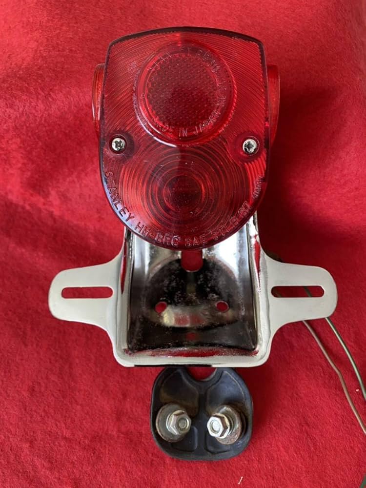 Amazon.co.jp: 純正品 廃番 初期型 シャリー テール台 メッキ