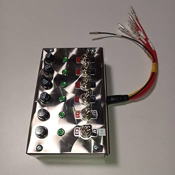 Amazon.co.jp: デコトラ 6連 ウロコ仕上げ スイッチ ボックス : おもちゃ