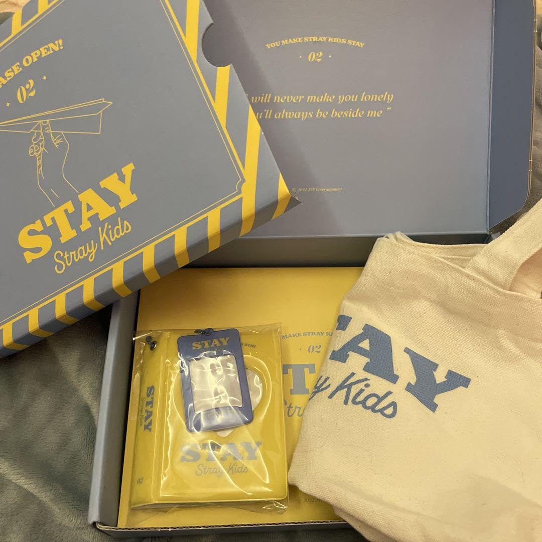 Amazon.co.jp: STAY 2期 ウェルカムキット スキズ ファンクラブ限定 FC