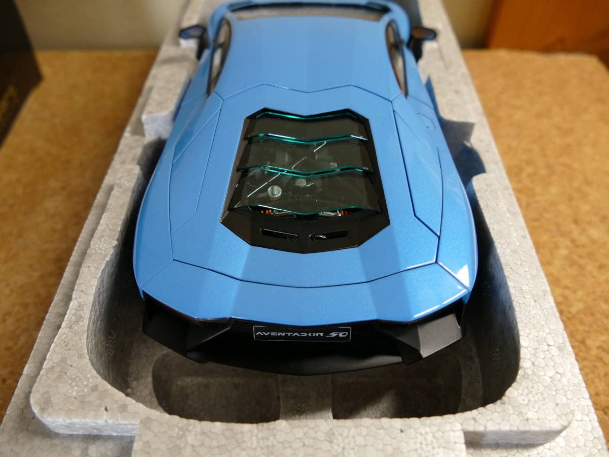Amazon.co.jp: Autoart 1/18 ランボルギーニ アヴェンタドール LP720-4