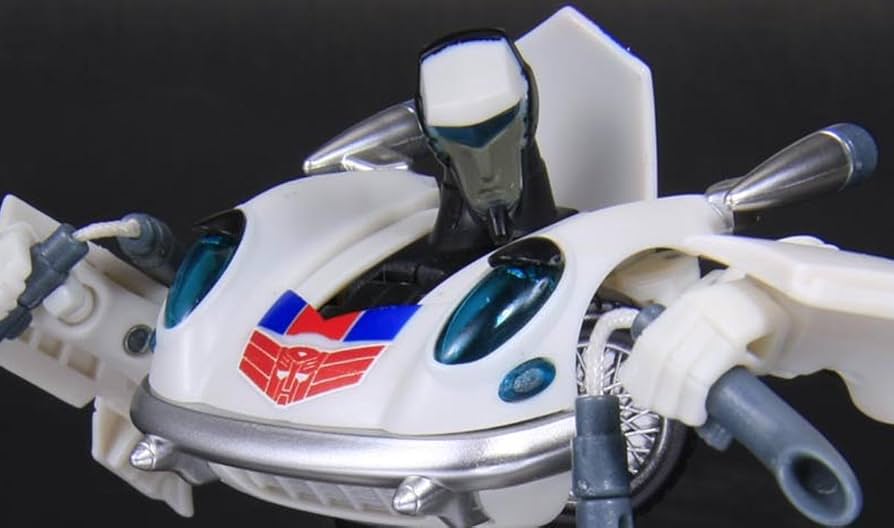 Amazon.co.jp: トランスフォーマー アニメイテッド TA29オートボット