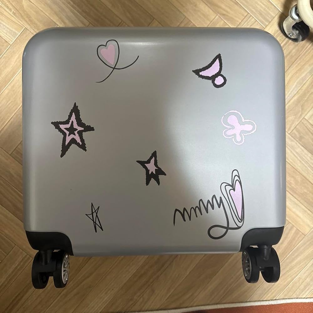 Amazon | aespa スーツケース 本体 カリナ ウィンター ジゼル ニンニン