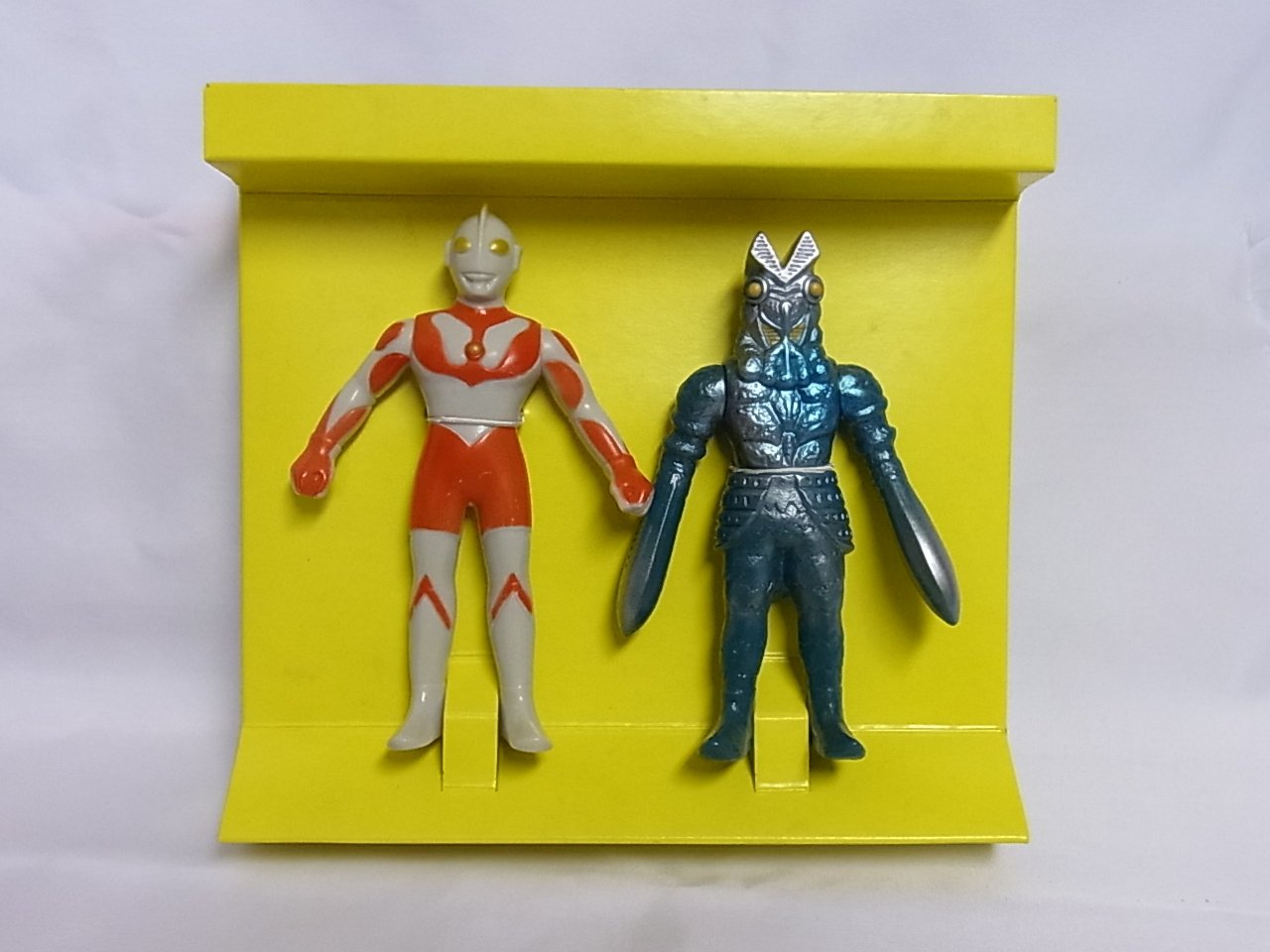 Amazon.co.jp: ウルトラ怪獣対決セット ウルトラマンVSゼットン : おもちゃ