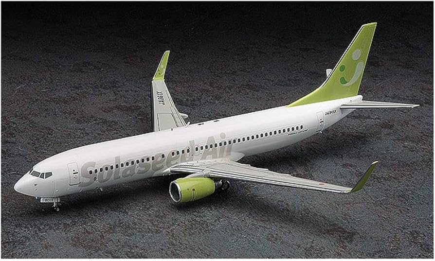 Amazon.com: HASEGAWA 10740 1/200 Solaseed Air Jet Airliner B737