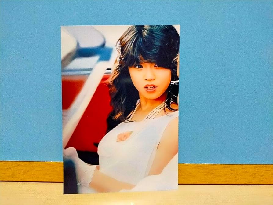 Amazon.co.jp: 中森明菜 写真 3枚セット Lサイズ ④ : ホーム＆キッチン