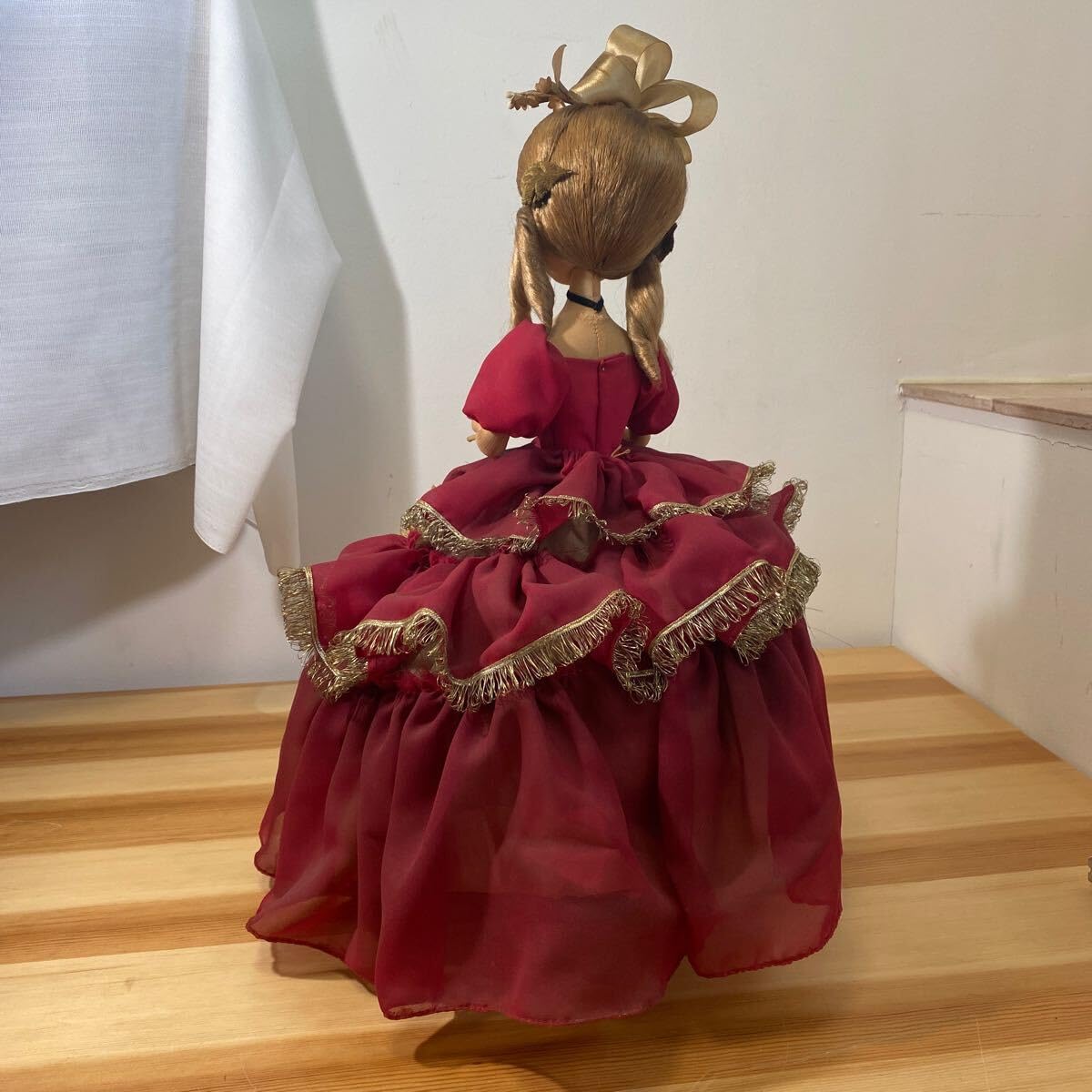 Amazon.co.jp: フランス人形 ビスクドール スキヨドール 女の子 ドレス