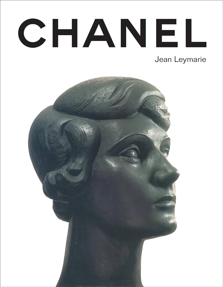 Chanel: A Fashionable History: Leymarie, Jean: 9780810996946