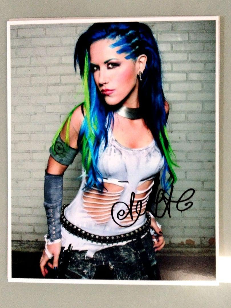 Amazon.co.jp: アリッサホワイト＝グラズ直筆サイン入り超大型写真