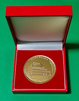 聖教新聞 建物デザイン 金メダル ケース付き 聖教新聞 建物デザイン