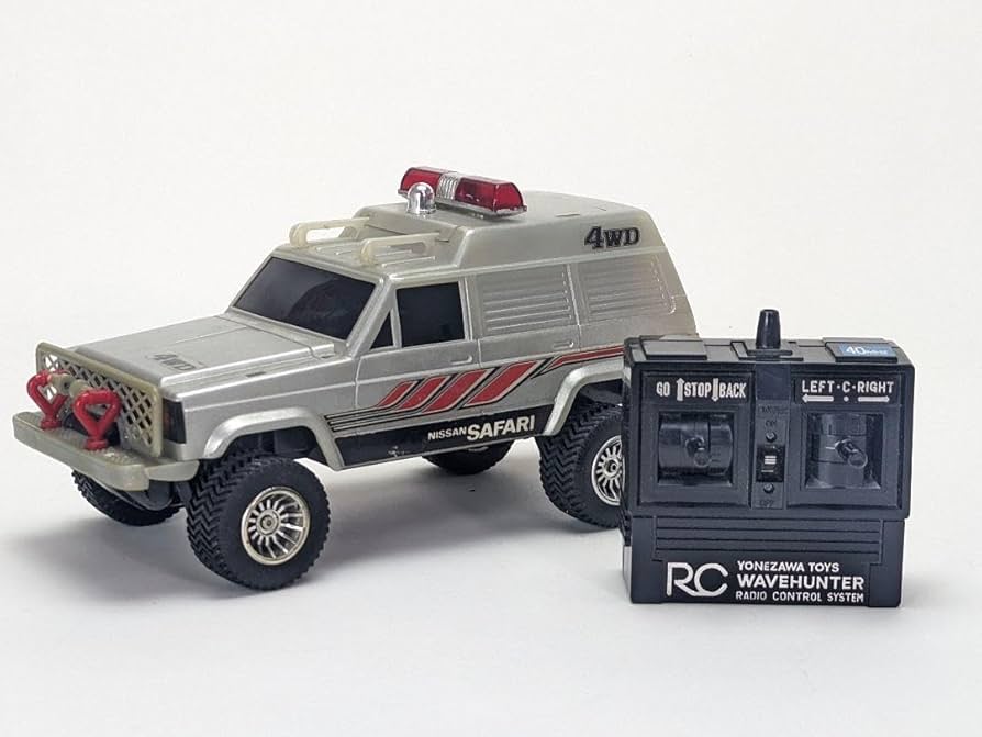 Amazon.co.jp: 西部警察 ニッサンサファリ 4WD ラジコン ヨネザワ 1 16