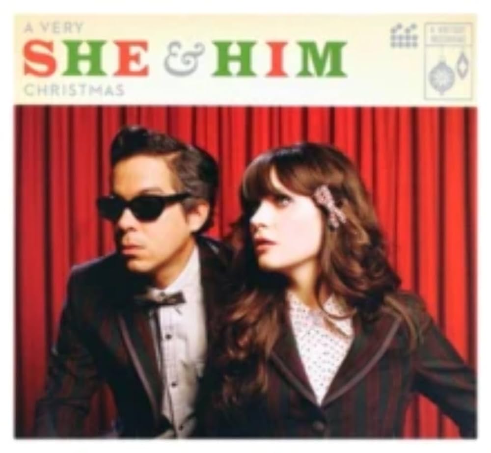 Amazon.co.jp: A Very She & Him Christmas (Vinyl): ミュージック