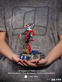 Amazon.co.jp: スタチュー ハーレイ・クイン 1/10 - バットマンアニメ