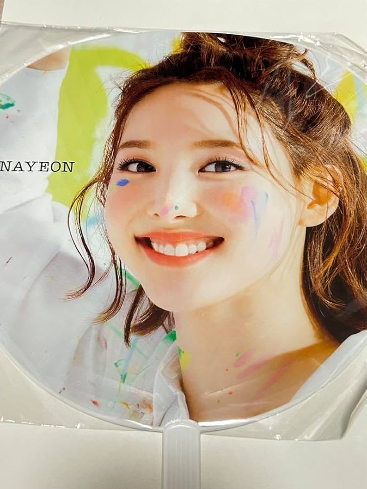 Amazon.co.jp: twice ナヨン うちわ : おもちゃ