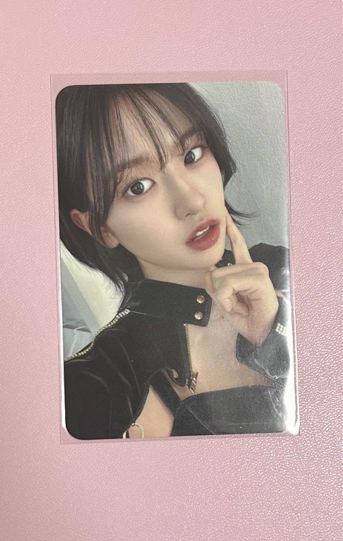 Amazon.co.jp: IVE ユジン トレカ アジア限定 ラントレ ワルツ : おもちゃ