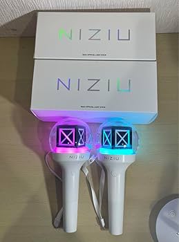 Niziu ペンライトセット アヤカ 2026年最新】NIziu ペンライト アヤカ