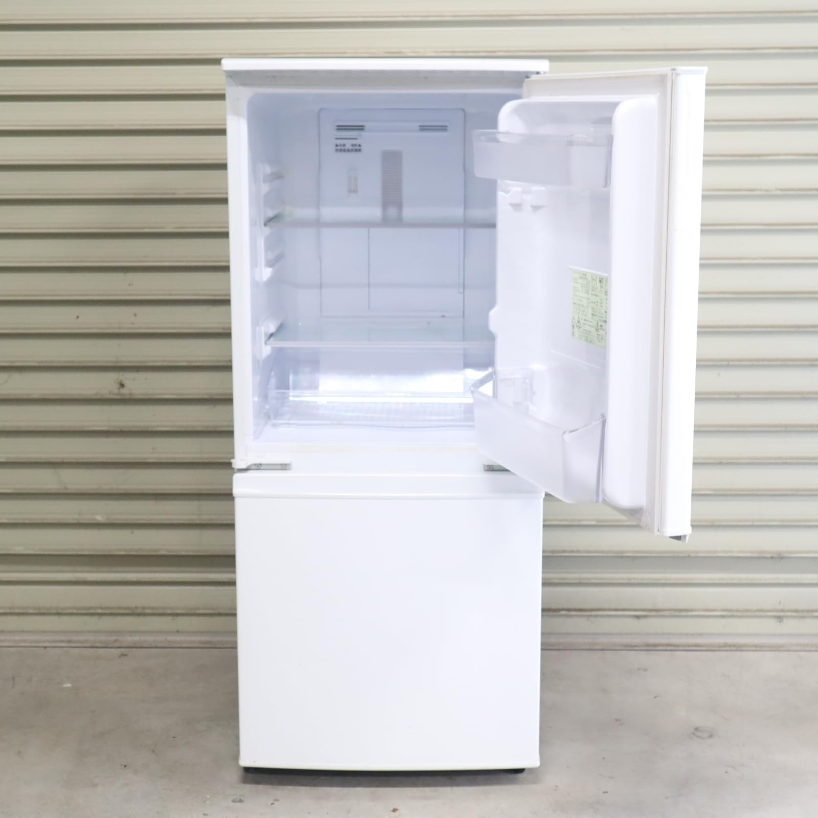 Amazon.co.jp: シャープ 冷蔵庫 137L(幅48cm) つけかえどっちもドア