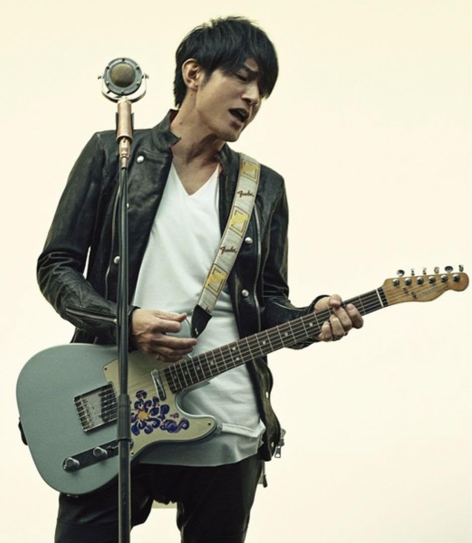 Amazon.co.jp: ミスチル 桜井氏使用 ギター フェンダー メキシコ