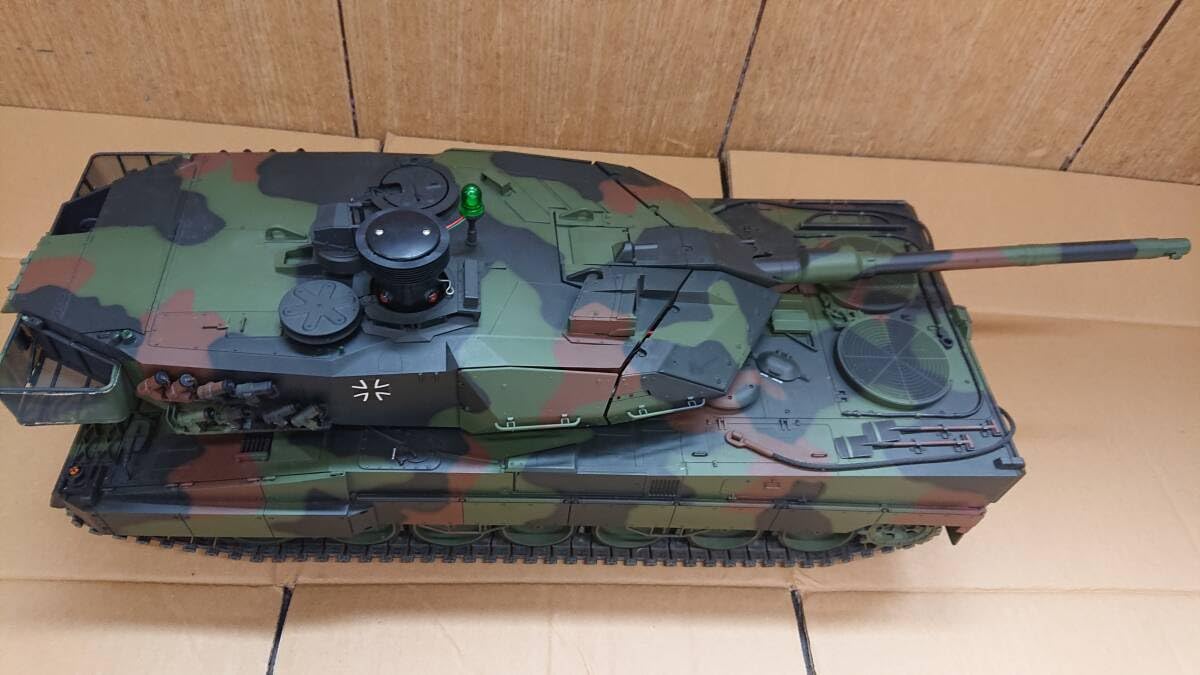 Amazon.co.jp: 1/16 ラジコン 戦車 タミヤ レオパルド2A6 フル