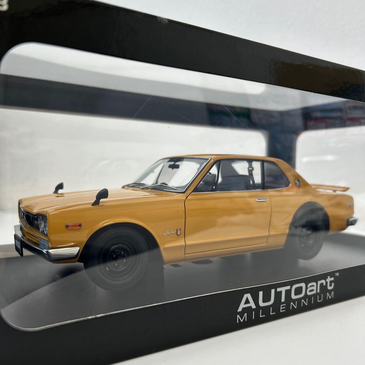 Amazon | AUTOart 1/18 NISSAN SKYLINE 2000 GT-R KPGC10 Brown オート