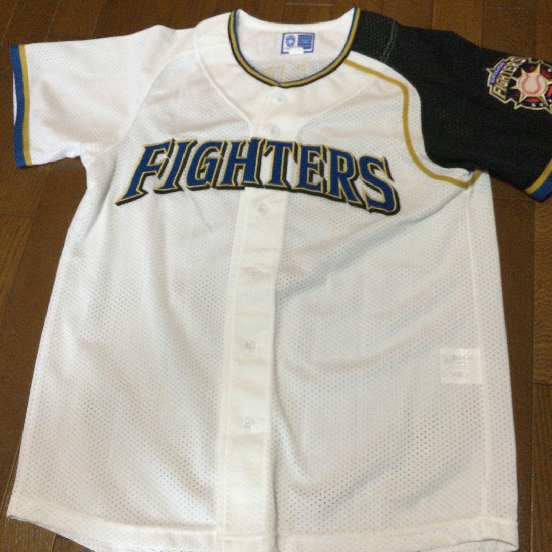 Amazon.co.jp: 北海道日本ハムファイターズ 小笠原道大 ユニフォーム