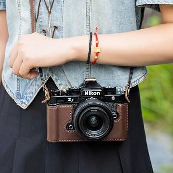 Amazon | 本革カメラハーフケースカバー ハンドグリップ付き Zf Zf