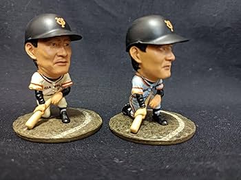Amazon.co.jp: 長嶋茂雄 フィギュア 2個 ネクストバッターズサークル