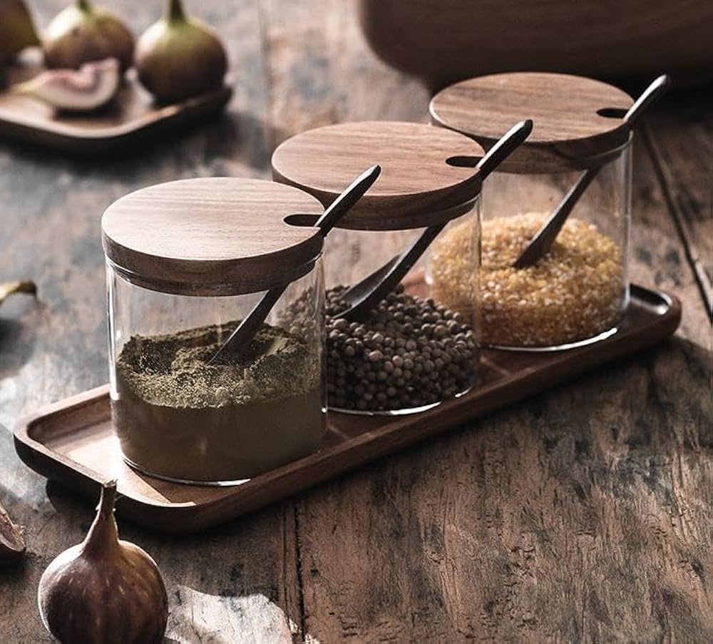 Amazon｜調味料入れ 3個組 塩・コショウ・砂糖入れ 木蓋・木台・小匙