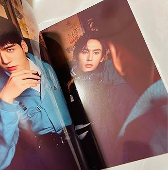 Amazon.co.jp: 山河令 張哲瀚 龔俊 BAZAAR 写真集 : ホーム＆キッチン