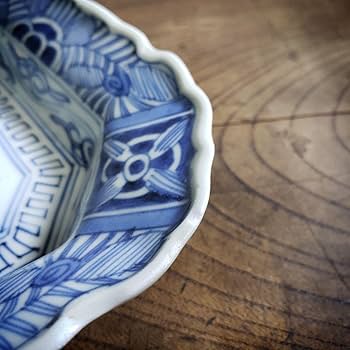 Amazon.co.jp: 八角皿 隅切角皿 古伊万里 線描き 唐草文様 伊万里染付