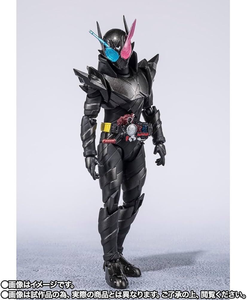Amazon | S H.Figuarts 仮 面 ラ イ ダ ービルド ラビットタンク