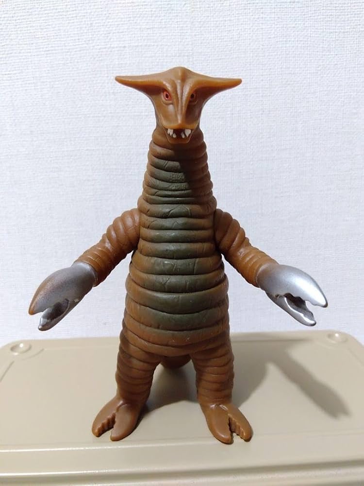 Amazon.co.jp: 絶版 ウルトラ怪獣シリーズ サドラ ソフビ ライブサイン