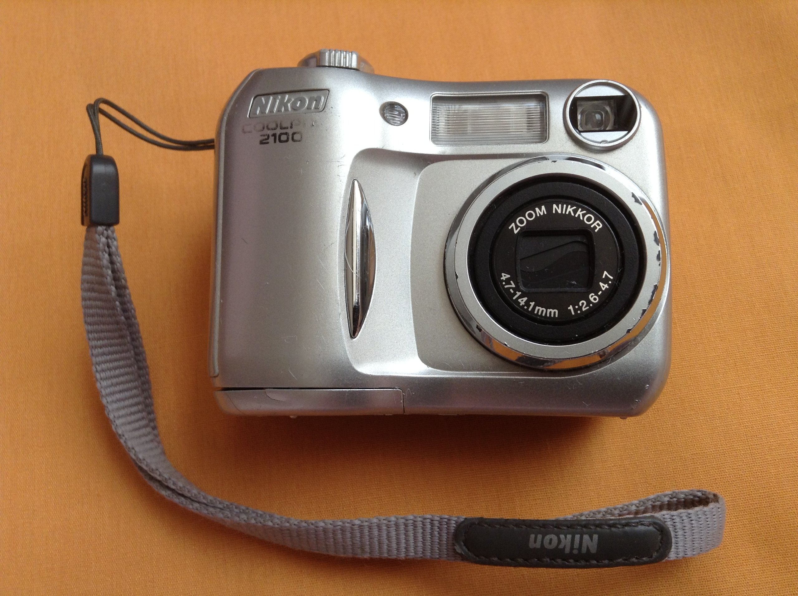 Amazon.com : Nikon Coolpix 2100 2MP Digital Camera w/ 3x Optical