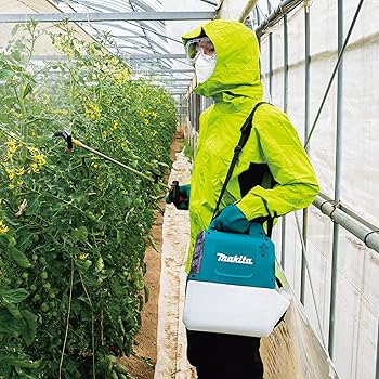 Amazon.co.jp: マキタ(Makita) 充電式噴霧器 肩掛式 5Lタンク 18V