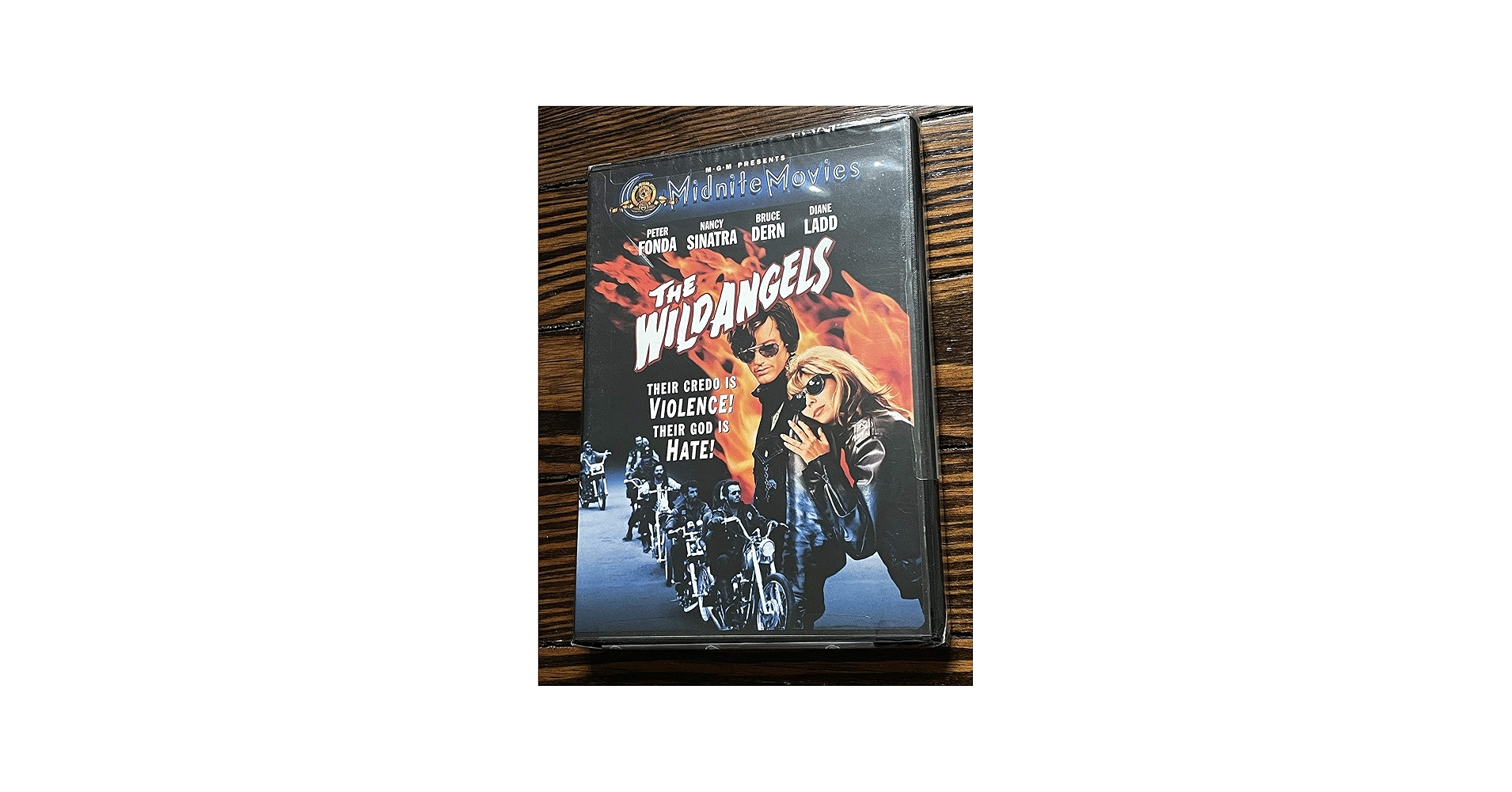 Amazon.com: The Wild Angels : Peter Fonda, Nancy Sinatra, Bruce