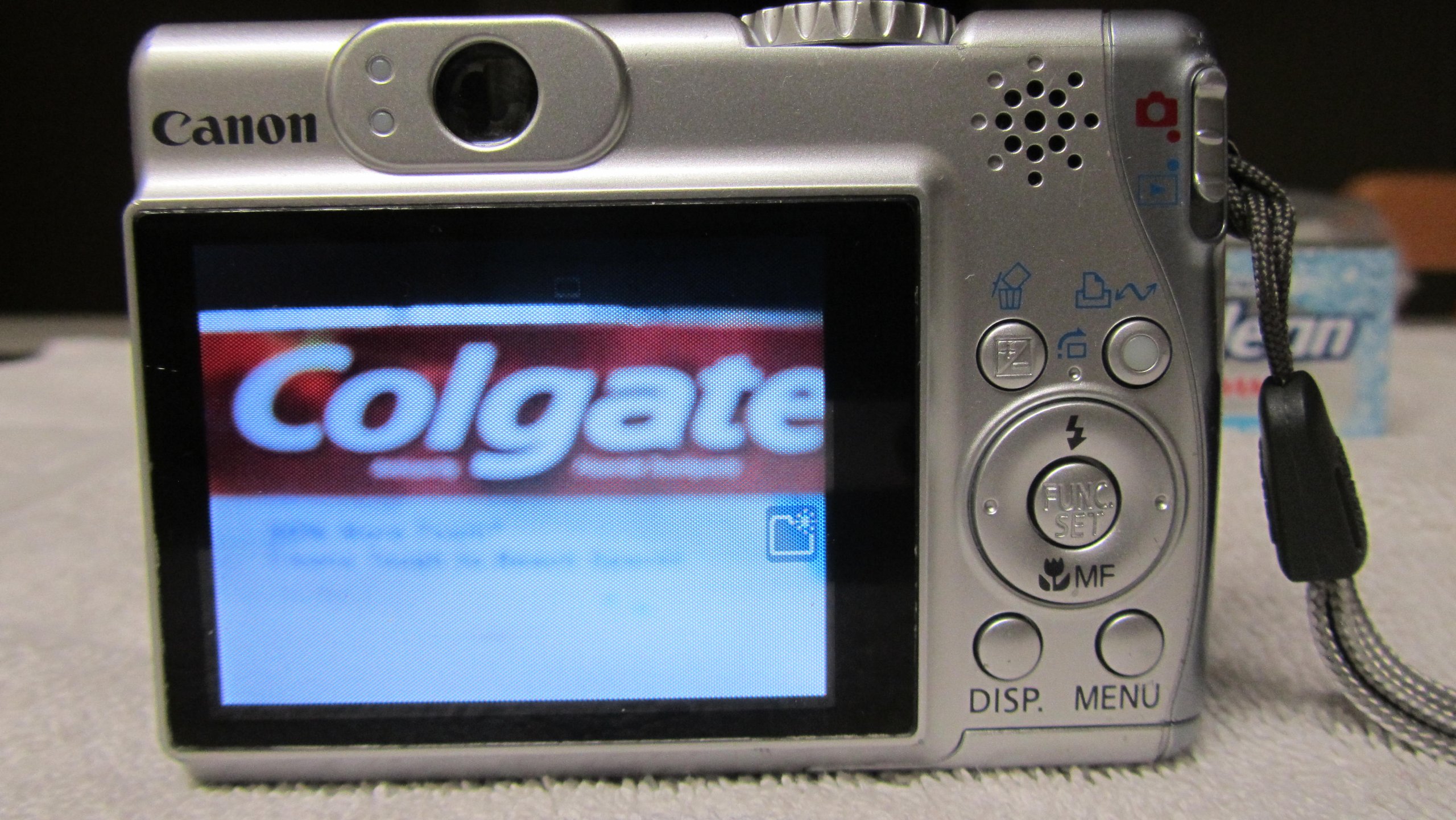 Amazon Canada: Canon PowerShot A540 6MP Digital Camera with 4X