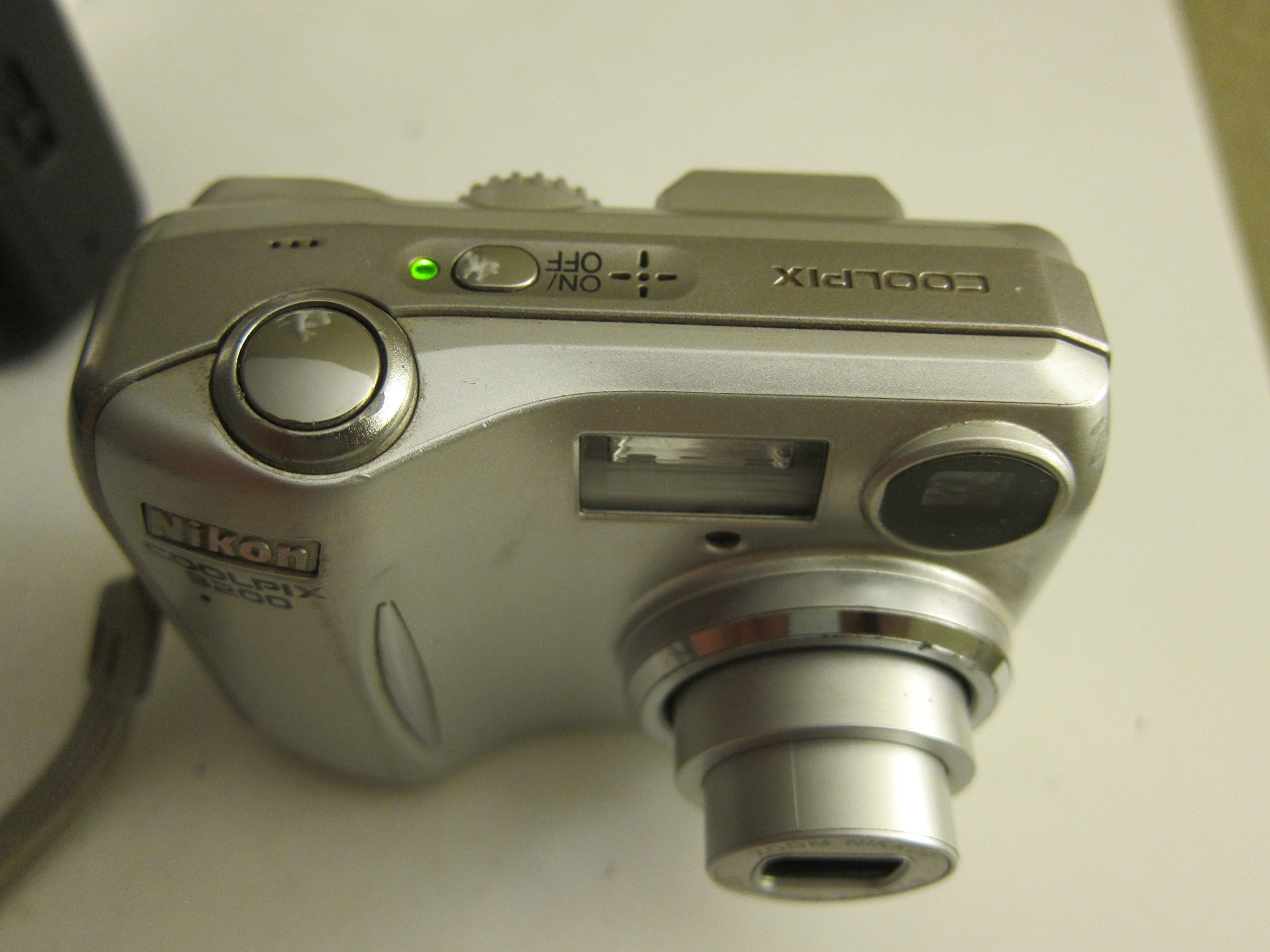 Amazon.com : Nikon Coolpix 3200 3.2MP Digital Camera with 3x