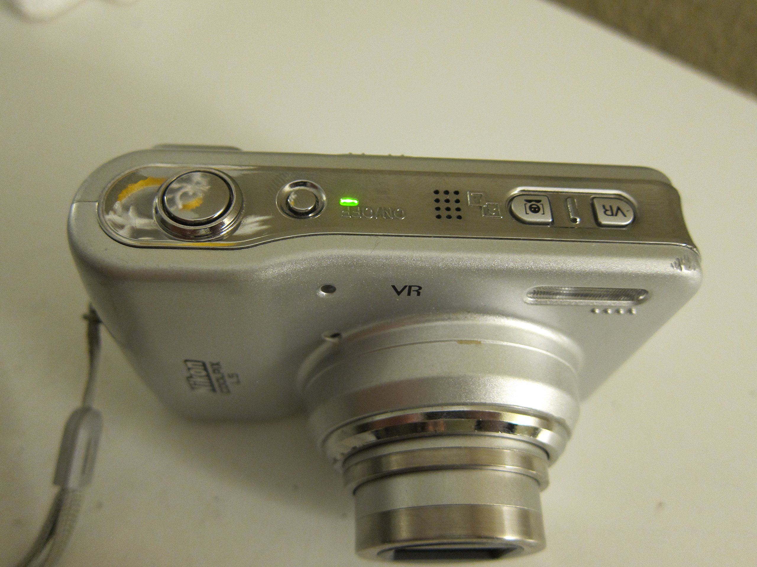 Amazon | Nikon Coolpix L5 7.2MP デジタルカメラ 5倍光学振動低減