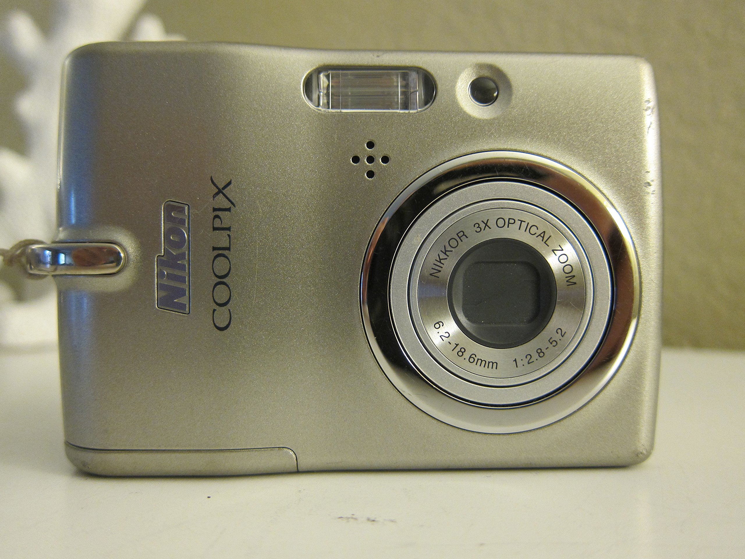 Amazon.com : Nikon Coolpix L11 6MP Digital Camera with 3x Optical