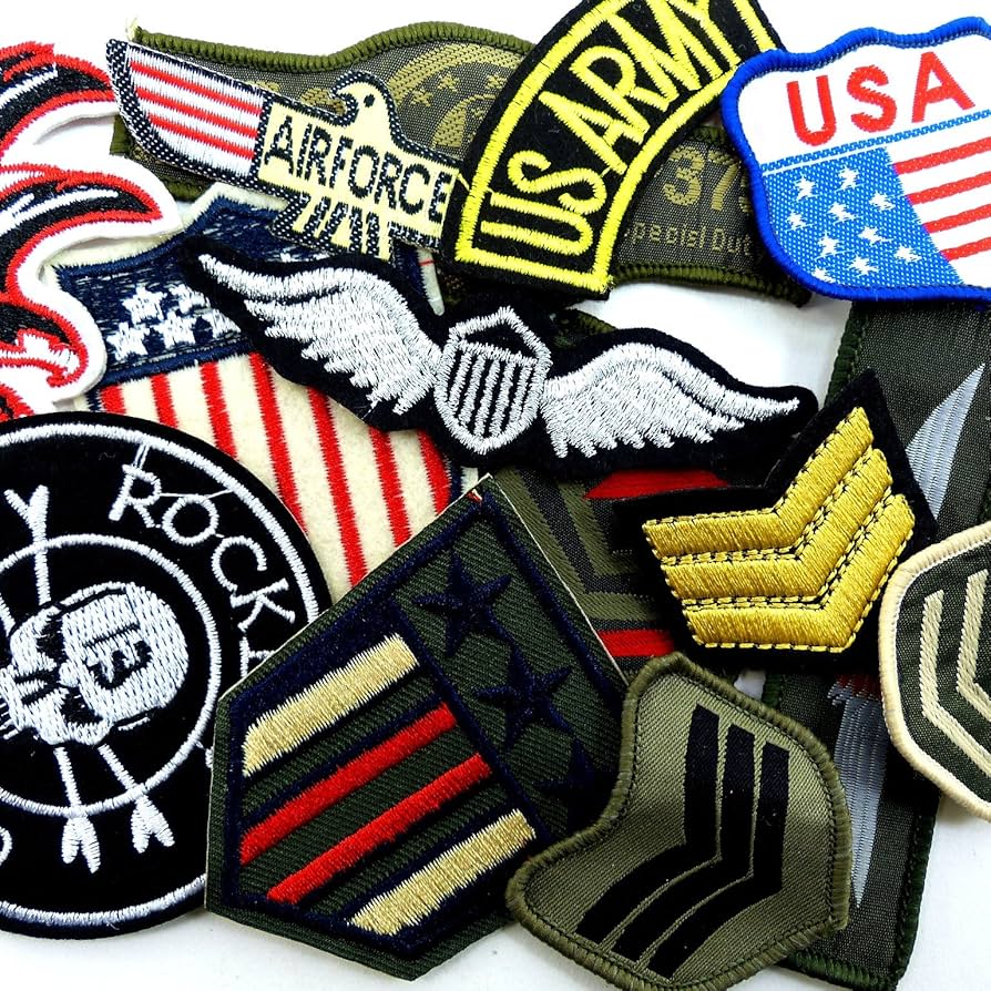 Amazon.co.jp: 刺繍ワッペンセット ミリタリー中心 画像の14枚+おまけ2