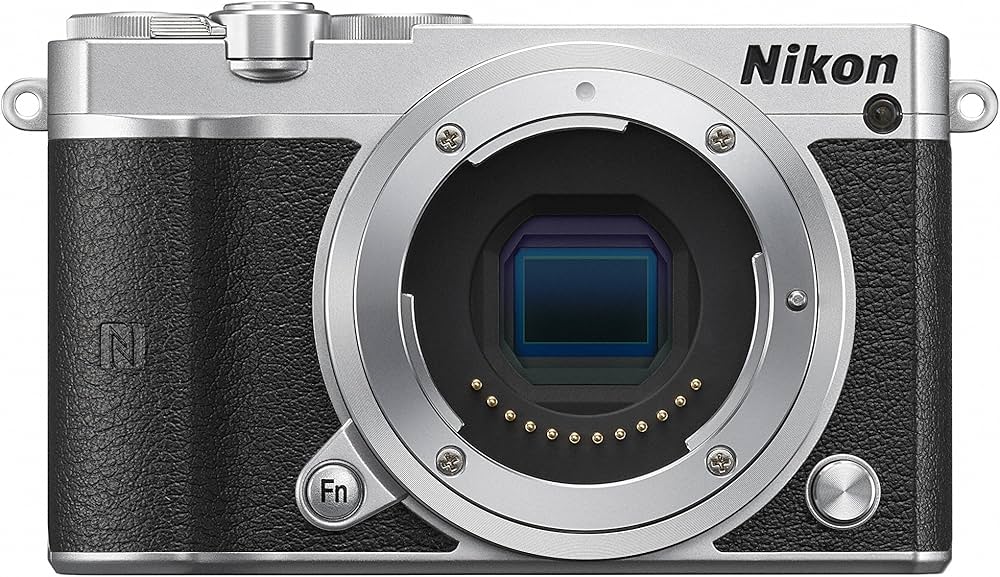 Amazon | Nikon ミラーレス一眼 Nikon1 J5 ボディ シルバー J5SL