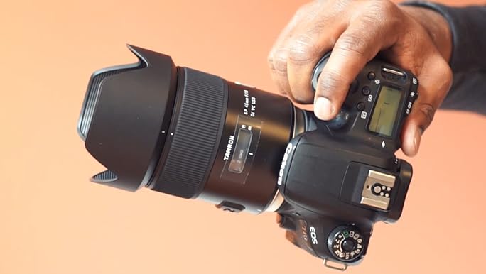 Amazon.com : Tamron AFF013N-700 SP 45mm F/1.8 Di VC USD (model