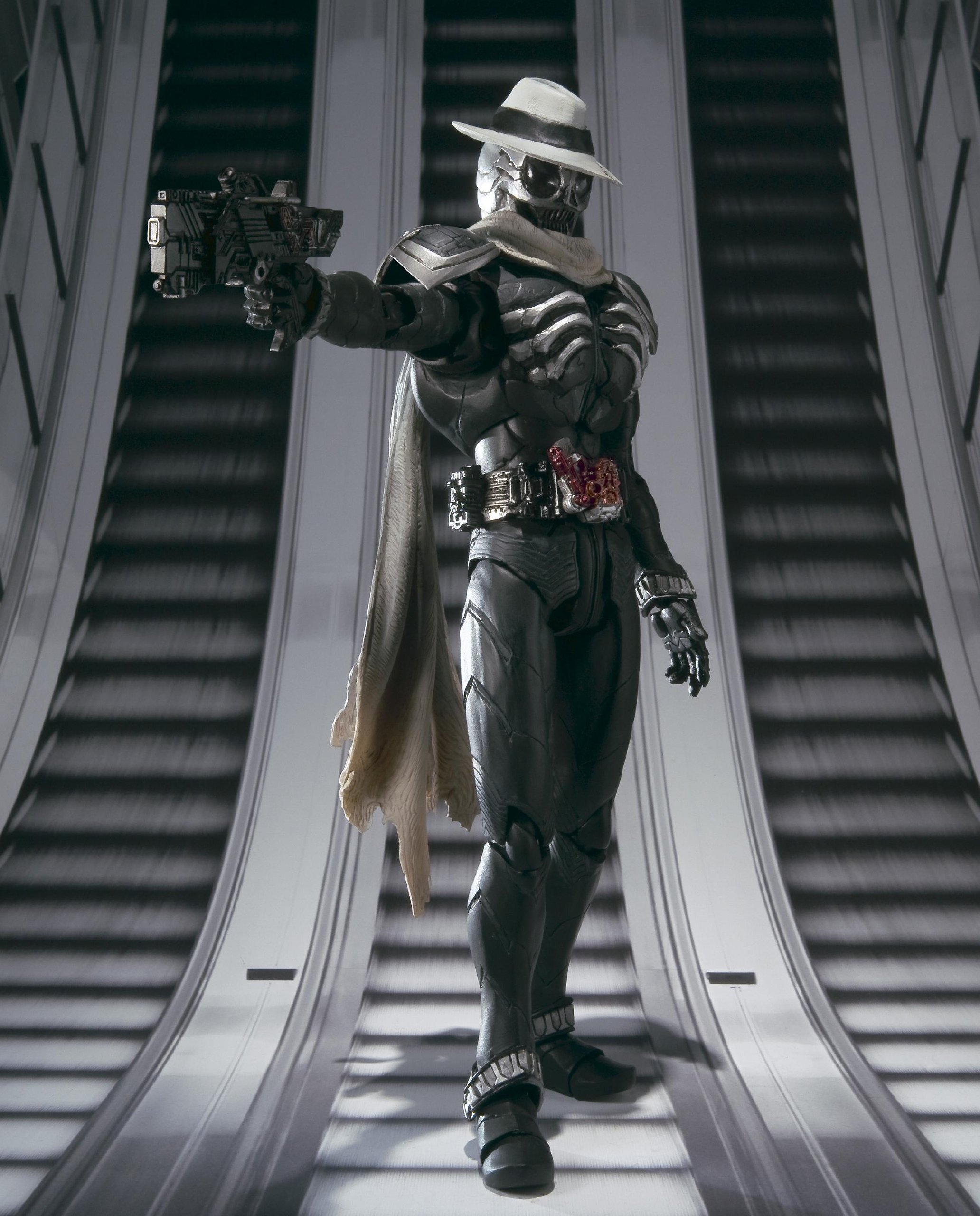 Amazon.co.jp: TAMASHII NATIONS S.I.C. VOL.59 仮面ライダーWファング