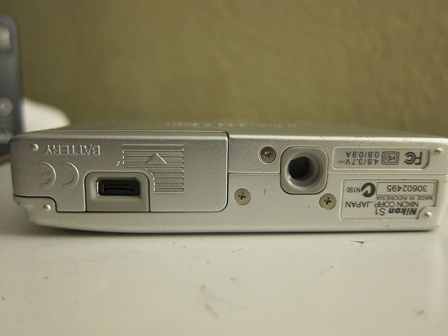 Amazon.com : Nikon Coolpix S1 5.1 MP Slim-Design Digital Camera