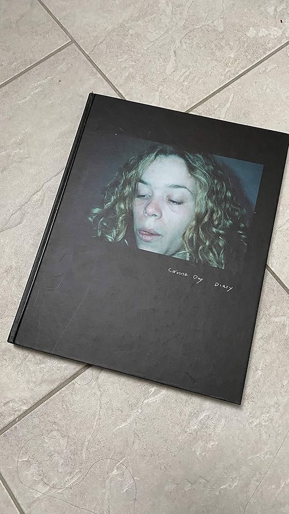 Amazon.com: Diary Corinne Day: 9783934923010: Day, Corinne: ספרים