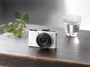Amazon | OLYMPUS デジタルカメラ XZ-1 ホワイト 1000万画素 1/1.63型