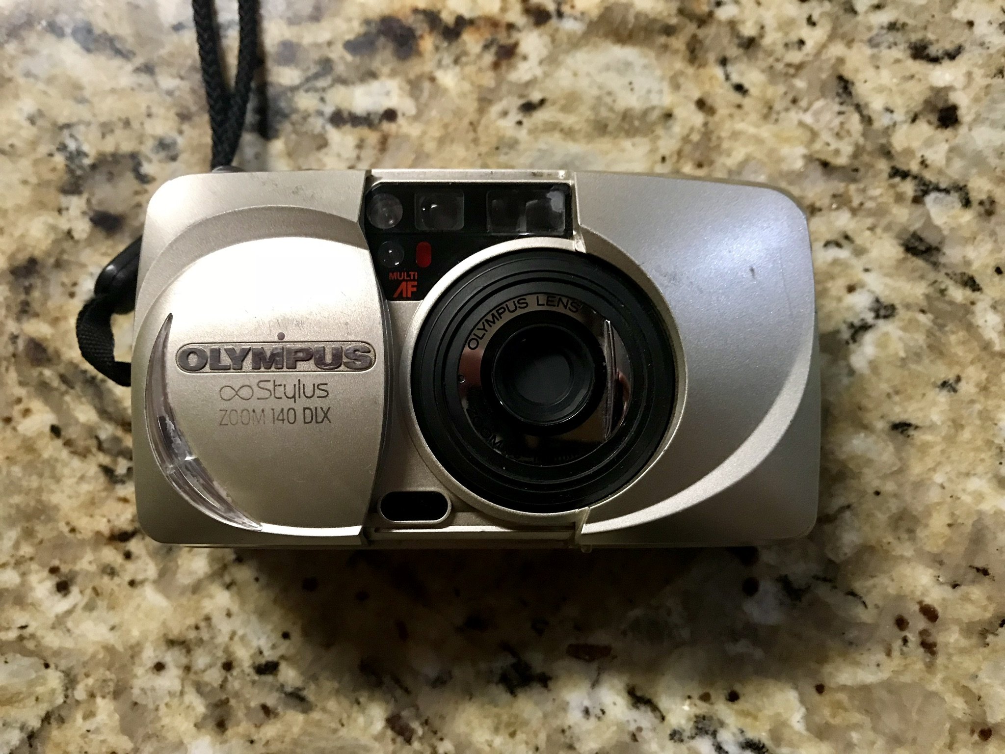 Amazon.com : OM SYSTEM OLYMPUS Stylus Zoom 140 DLX 35mm Camera