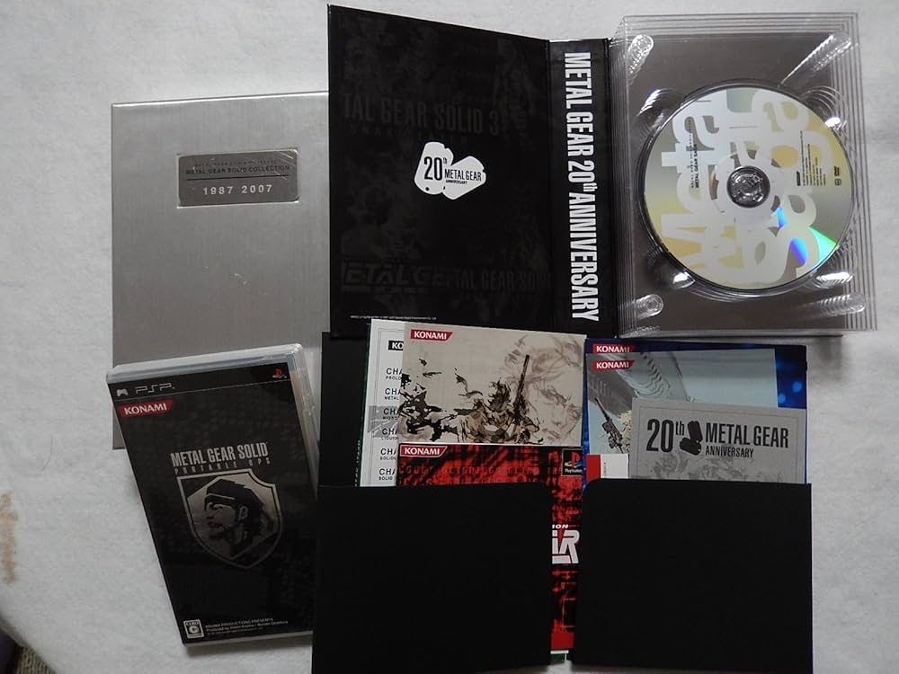 Amazon.com: Metal Gear 20th Anniversary: Metal Gear Solid