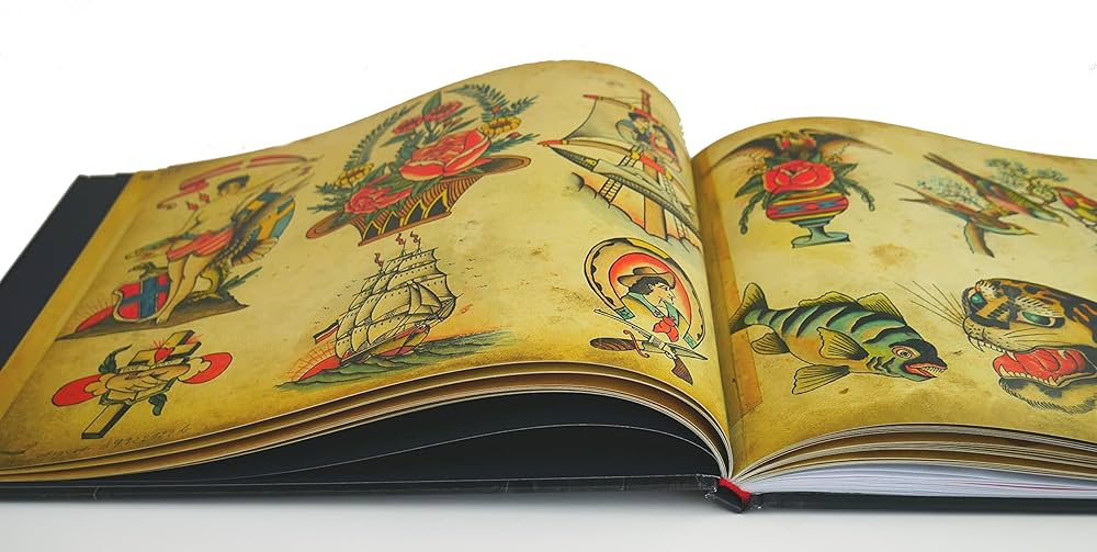 Amazon.com: Christian Warlich: Tattoo Flash Book: 9783791358963