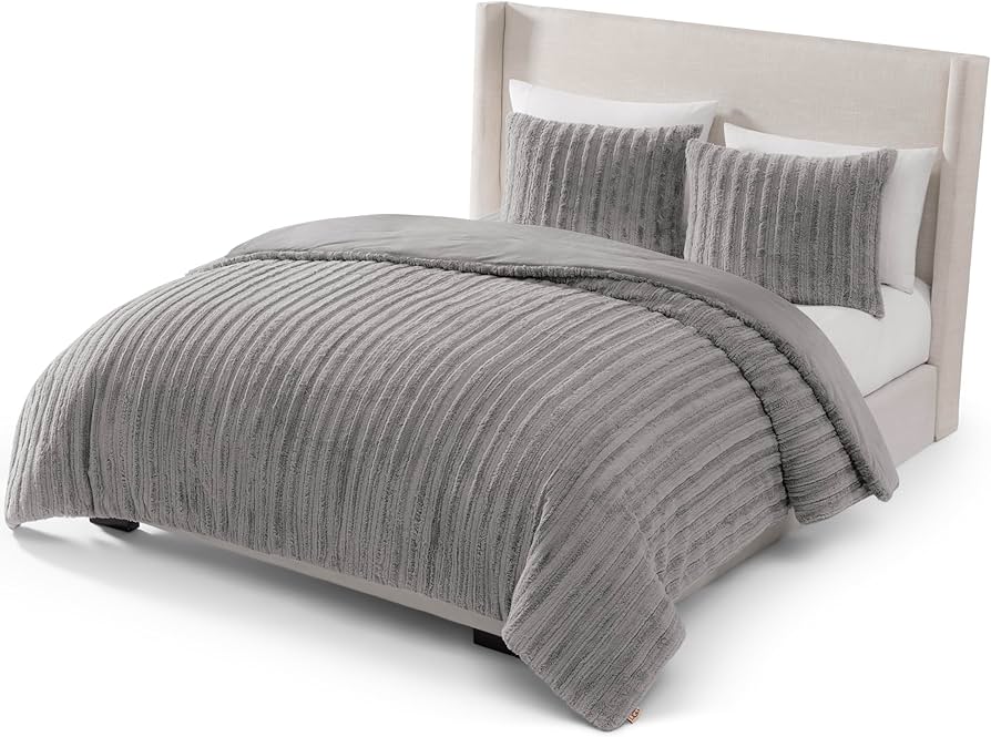 Amazon.com: UGG Kenzie Full/Queen Comforter Set with 2 Pillow